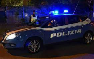 Osimo - Spintona la nonna per rubarle i soldi, arrestato 30enne
